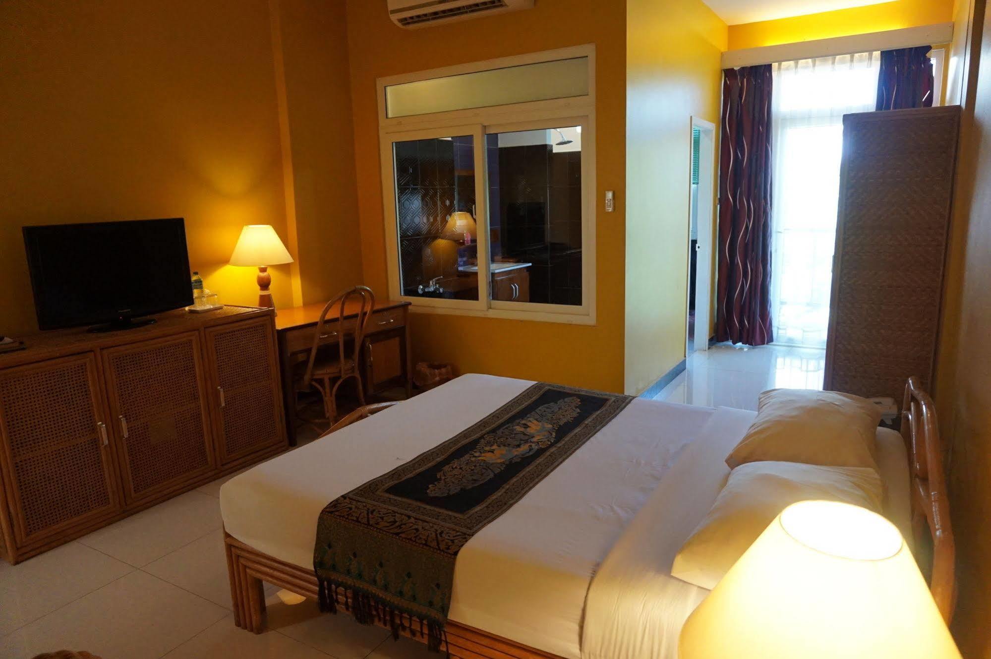 Day Inn Hotel Ban Nongdouang Exterior foto