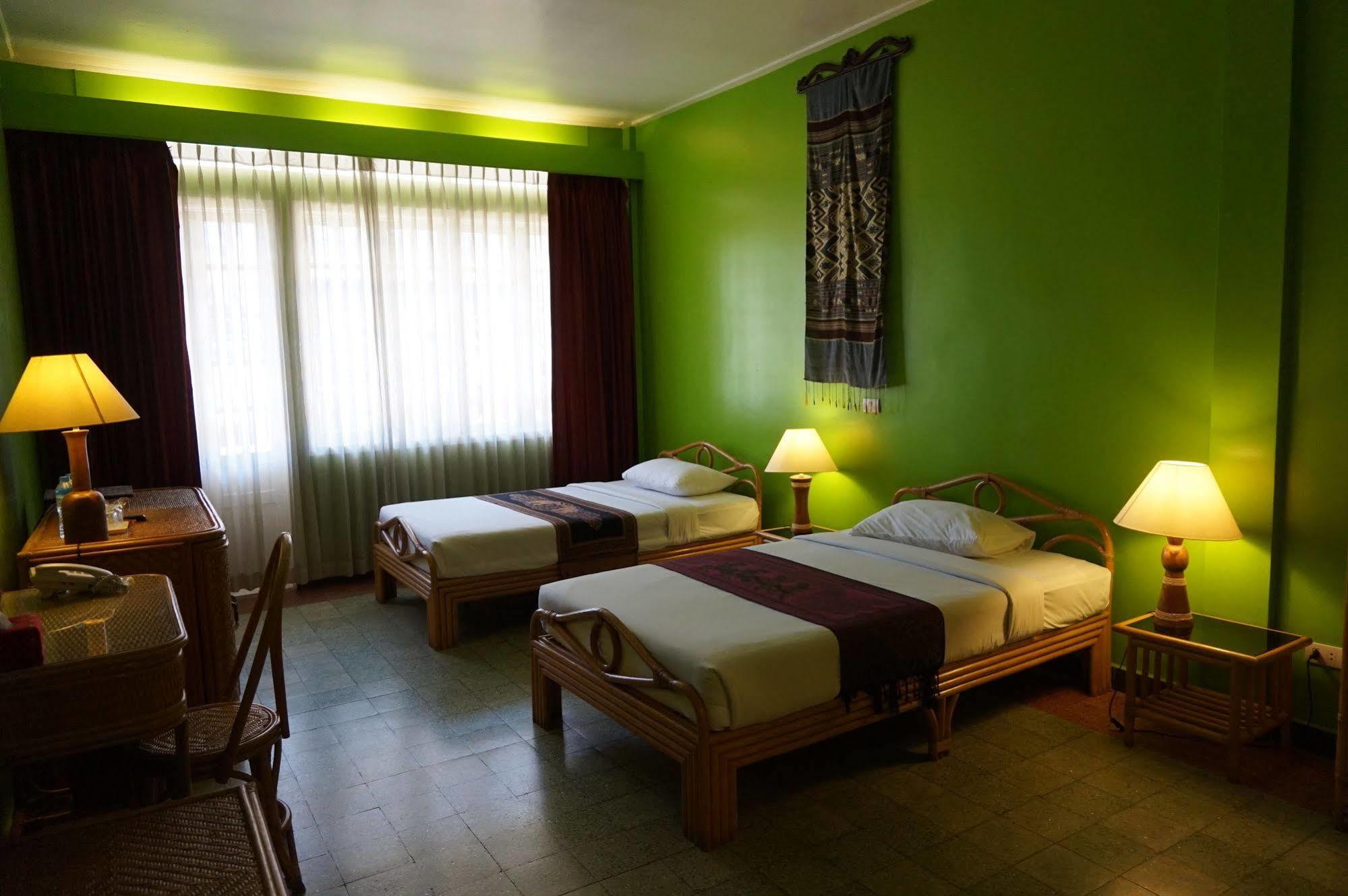 Day Inn Hotel Ban Nongdouang Exterior foto